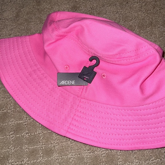 Ardene BucketHat - Picture 2 of 4